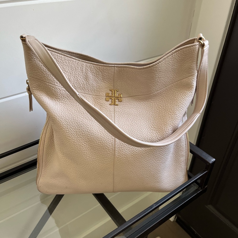 Tory Burch Ivy Pebbled Leather Hobo- Shell Pink